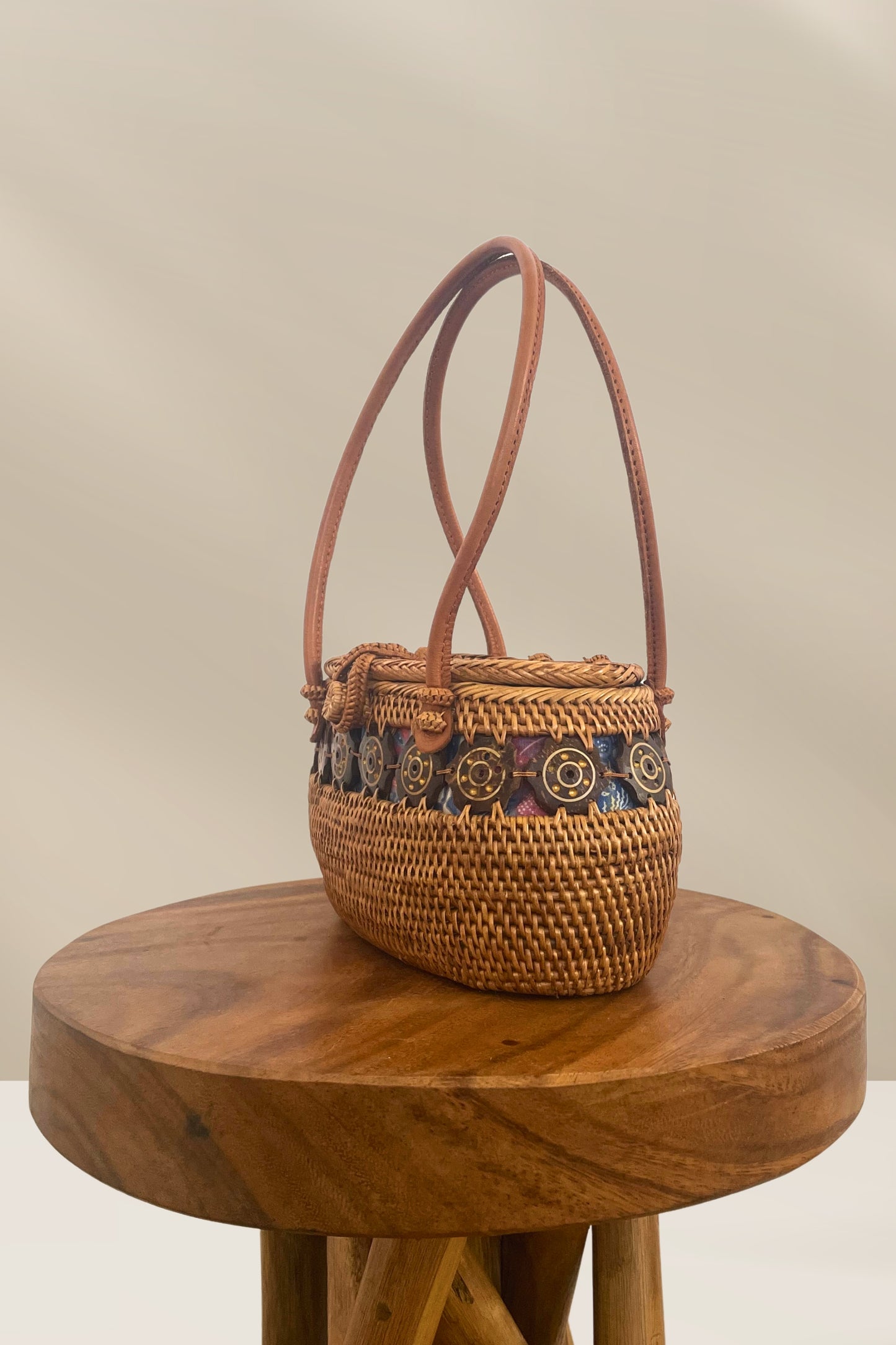 Rattan Coconut Top Handle Clutch