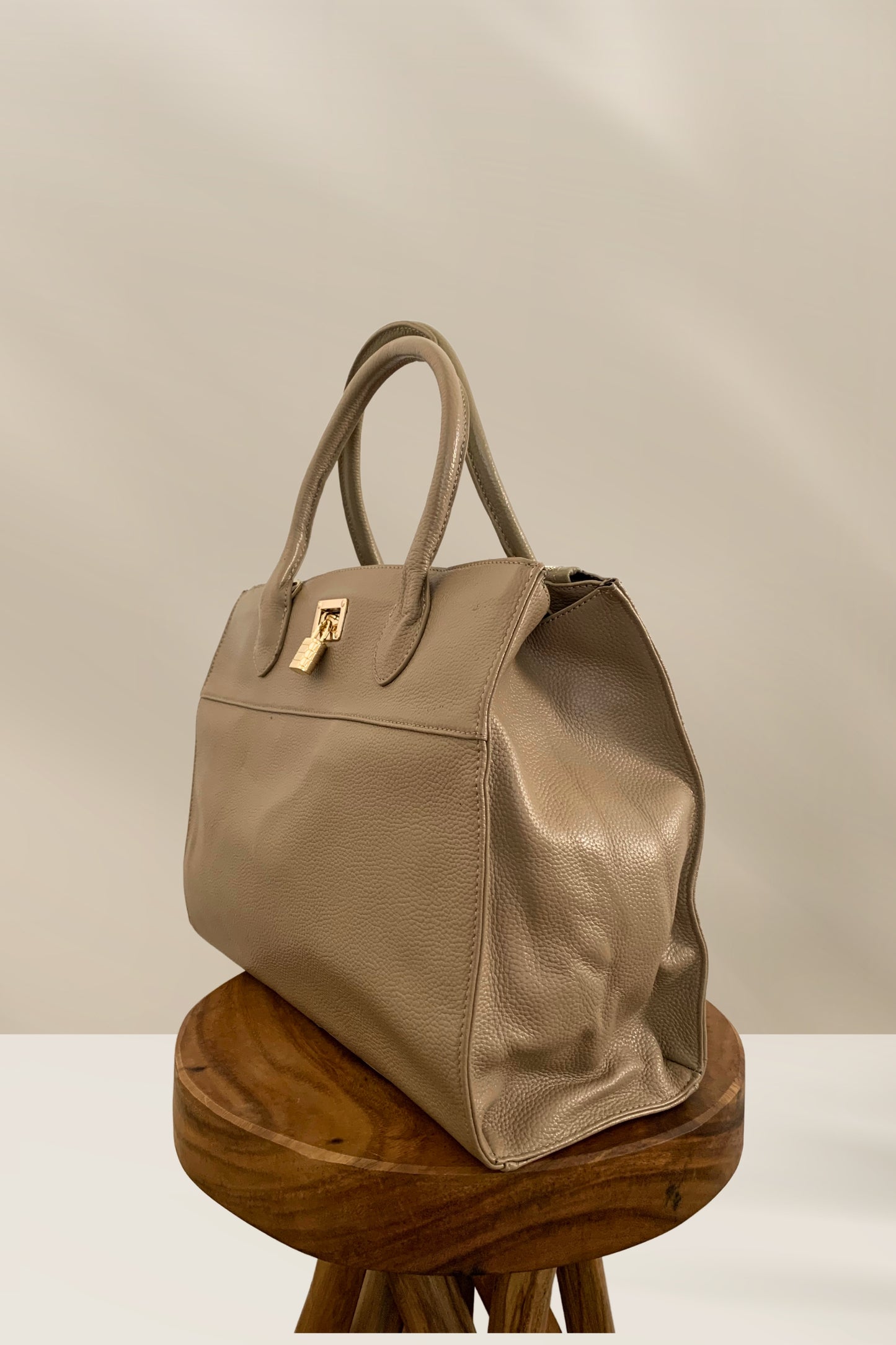 Avery Handmade Leather Tote in Sand